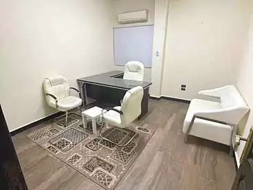 For rent in Northern 90th St., 90th Street, 125 sqm