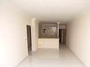 شقق للبيع في شارع قنال المحمودية البحري، محرم بك، 125 متر