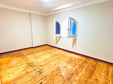 Apartments For sale in Kasr Al Quiri St, El Hanouvel, 135 sqm