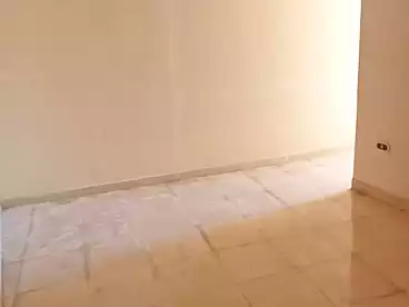 Apartments For sale in El Warsha St., El Hanouvel, 85 sqm