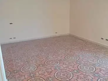 Administrative For sale in Sidi Gaber, Alexandria, 75 sqm