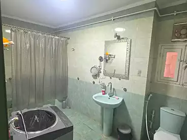 شقق للبيع في شارع جسر السويس، النزهة 2، 175 متر