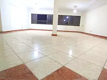 شقق للبيع في شارع رايل، منشية عين حلوان، 180 متر