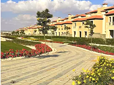 فلل للبيع في كمبوند لافيستا سيتى، الحي السكني الرابع - R4، 228 متر