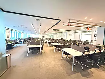 Administrative For rent in Southern 90th St., 90th Street, 1000 sqm