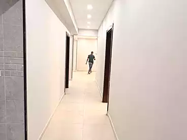 في شارع كارفور الرئيسي، زهراء المعادي، 250 متر
