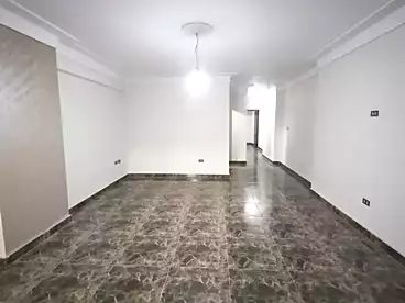 Corporate Branch For rent in Ganaklis, Alexandria, 120 sqm