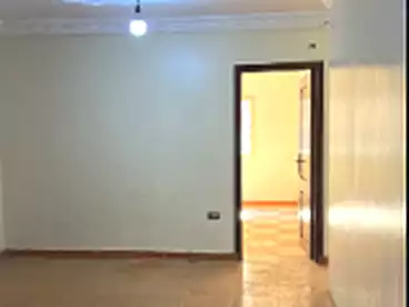 Apartments For sale in Queen Nazli St., Kafr Tuhurmos, 80 sqm