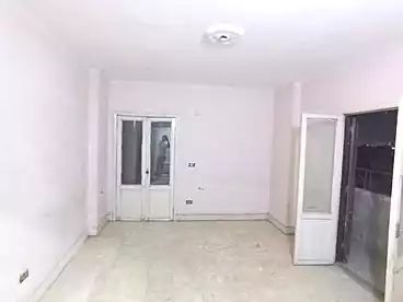 Apartments For sale in Rael St., Manshiet Ain Helwan, 180 sqm