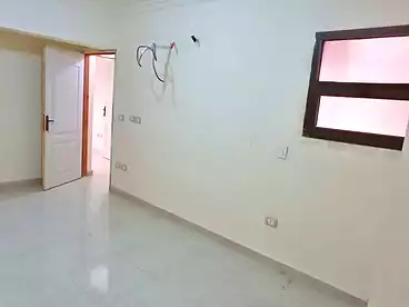 شقق للبيع في شارع منصور، منشية عين حلوان، 100 متر