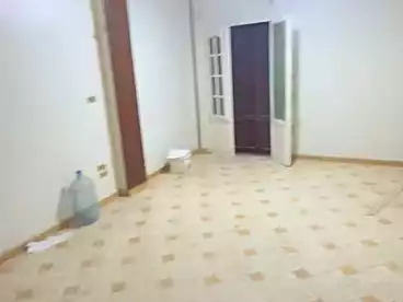 Private للبيع في شارع أبو بكر الصديق، المطبعة، 120 متر