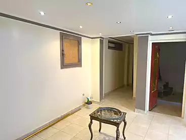 في شارع الملك فيصل، فيصل، 150 متر