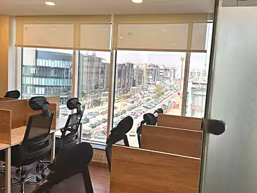 في تريفيوم سكوير مول - إنماء، كمبوند بالتجمع الخامس، 150 متر