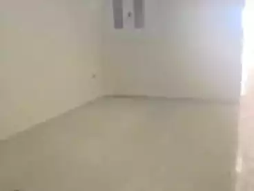 روف للبيع في أبو يوسف، العجمي، 300 متر