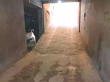 Garage For sale in Victoria, Alexandria, 800 sqm