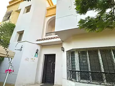 فلل للإيجار في شارع دكتور محمد النشائي، إمتداد الرحاب، 210 متر