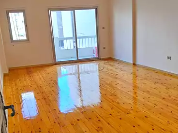 Apartments For rent in Ganaklis, Alexandria, 125 sqm