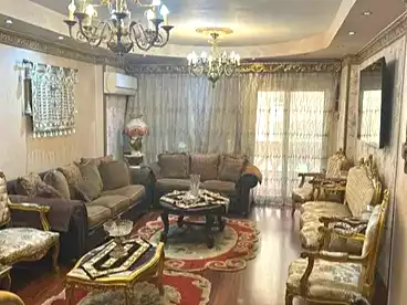 شقق للبيع في شارع محمود العيسوي، ميامي، 180 متر