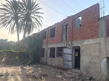 Storage For sale in El Snagra, Abu Hamad, 1225 sqm
