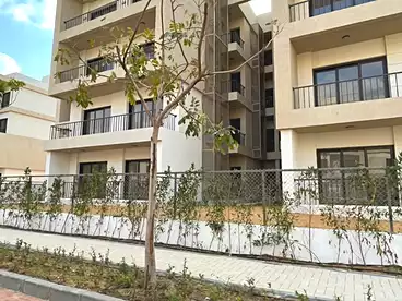 Apartment with Garden For sale in Fifth Square Compound - AlMarasem, Compounds in New Cairo, 138 sqm