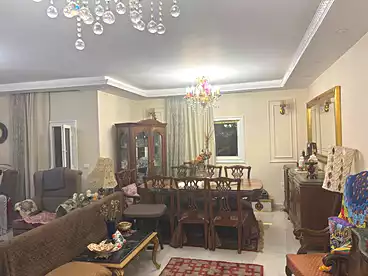 Apartments For sale in Amr Ibn El Ass St., South Academy (H), 200 sqm