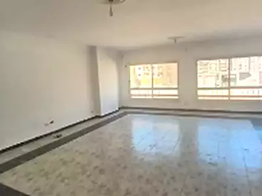 Apartments For rent in Magles El Wezraa Buildings, Hay El Waha, 200 sqm