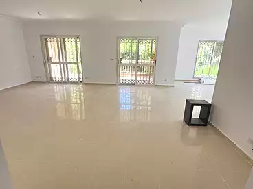 Apartment with Garden For rent in 17th St., First Zone Buildings, 260 sqm