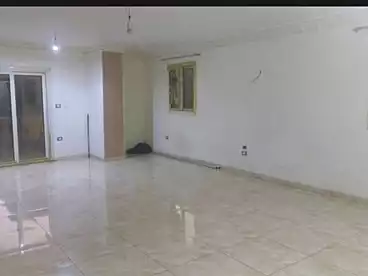 شقق للبيع في اللبيني، الهرم، 200 متر