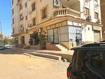 Medical For sale in El Maahad St., Neighborhood 1st, 33 sqm
