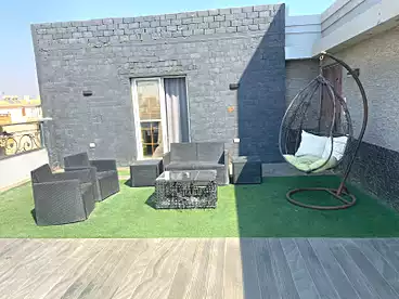 روف للبيع في شارع زيد بن حارثه، جنوب الاكاديميه (أ)، 450 متر