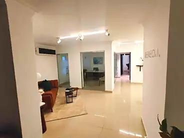 مكاتب للإيجار في مربع الوزراء، شيراتون، 165 متر