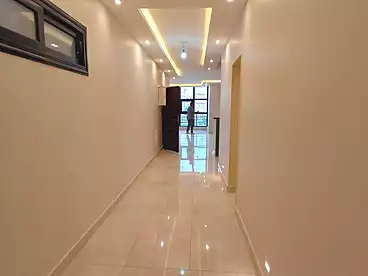 For rent in Abou Obaida Ibn El-Garah St., El Yasmeen 5, 200 sqm