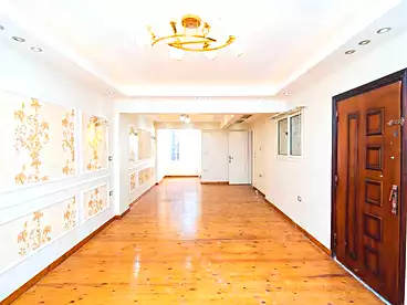 Apartments For sale in Mahmoud El-Isawy St., Miami, 185 sqm