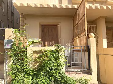 Apartment with Garden For sale in Neighbourhood 3, Eighth Zone, 118 sqm