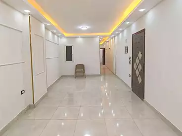 شقق للبيع في اللبيني، فيصل، 100 متر