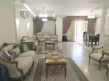 شقق للبيع في شارع شعرواي، لوران، 210 متر