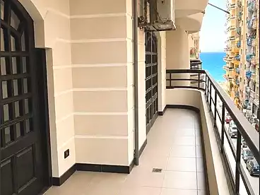 شقق للبيع في شارع خالد بن الوليد، سيدي بشر بحري، 135 متر