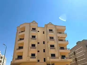 Apartment with Garden For sale in New Narges, New Cairo - 5th Settlement, 155 sqm