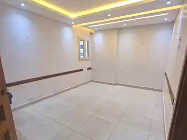 عقارات للإيجار في شارع السكة الحديدية الجديدة، المنصورة القديمة، 65 متر