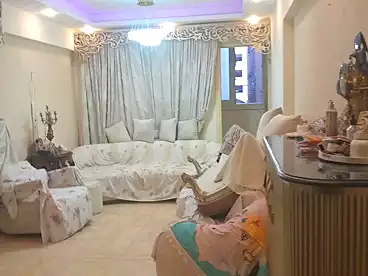 شقق للبيع في محرم بك، الاسكندرية، 80 متر