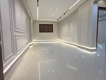 شقق للبيع في شارع الأرمن، ميامي، 100 متر