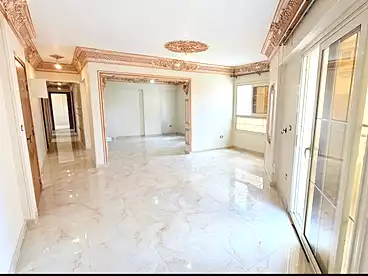 شقق للإيجار في جناكليس، الاسكندرية، 165 متر