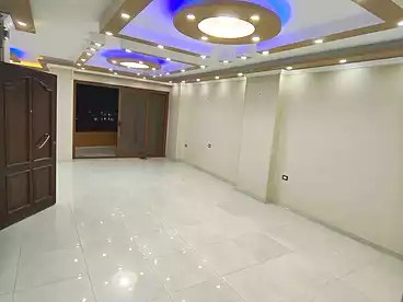 شقق للإيجار في شارع كورنيش النيل، حدائق حلوان، 200 متر