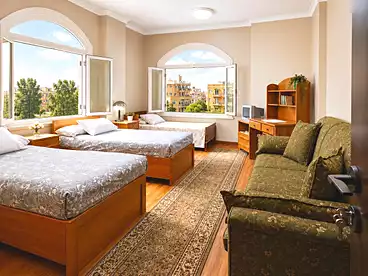 Furnished Apartment For rent in Omar Ibn Abd El-Aziz St., First Neighborhood, 160 sqm