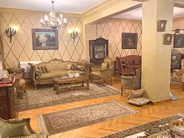 شقق للبيع في ميدان لبنان، المهندسين، 220 متر