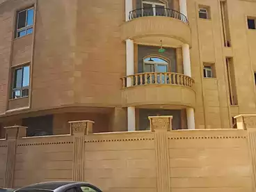 للبيع في شارع 45، الحي الثاني، 196 متر