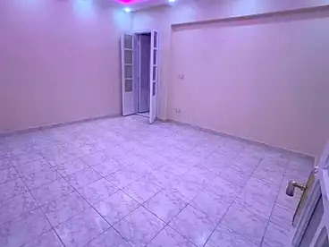 شقق للبيع في شارع محمود العيسوي، سيدي بشر بحري، 130 متر