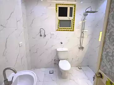 Apartments For sale in Gamal Abd El Nasir St, Sidi Beshr Bahri, 140 sqm