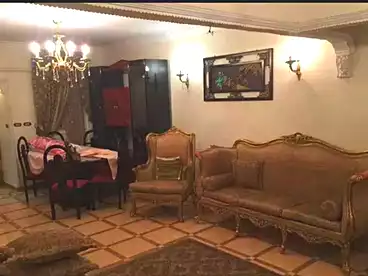 شقق للبيع في شارع قنال المحمودية البحري، محرم بك، 110 متر