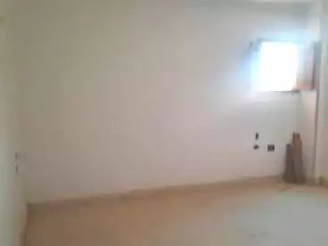 عقارات للبيع في شارع العشرين، فيصل، 90 متر